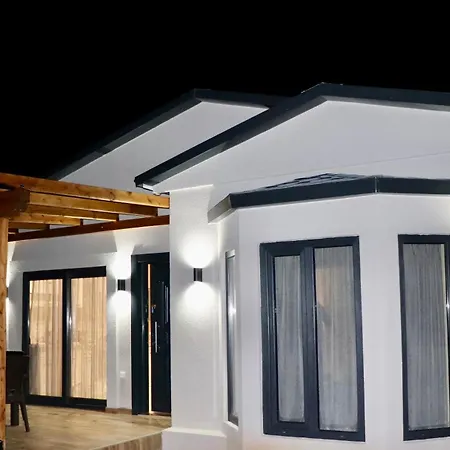 Holiday home Aivazidis I *